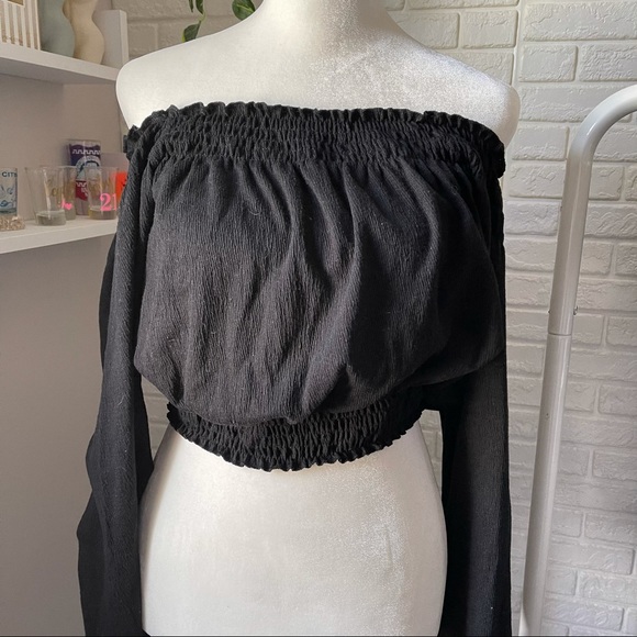 Off shoulder top - Picture 2 of 4